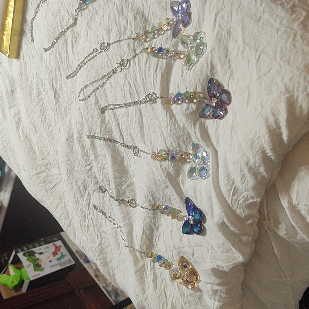 Suncatcher Crystal Butterfly Comes In Blue Green Blue And Yellow - Picture 9 of 9